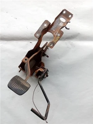 JUEGO PEDALES NISSAN CABSTAR 98/2007 9215 Foto 1 de 3