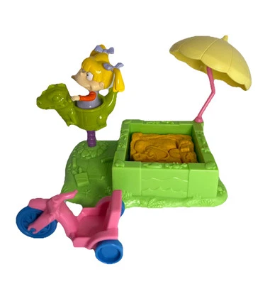 Jogo Rugrats Angelica’s Backyard completo 1998 - Imagem 1 de 4