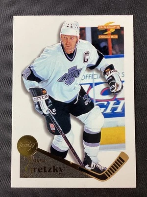 1995-96 Summit #24 Wayne Gretzky Los Angeles Kings NR-MINT - Image 1 of 2