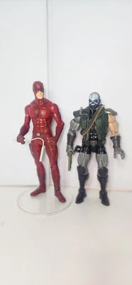 Figura de acción Marvel Diamond Select Daredevil 7 pulgadas y Marvel Legends Skullbuster Foto 1 de 4