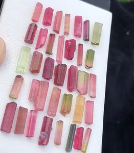 44,5 kt natürliche Mix Farbe Turmalin grobe Kristalle Posten - Bild 1 von 10