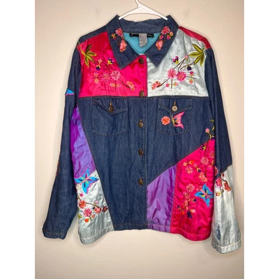 Chaqueta de mezclilla Indigo Moon de la década de 2000 satinada mariposa floral bordada con retazos L Foto 1 de 4