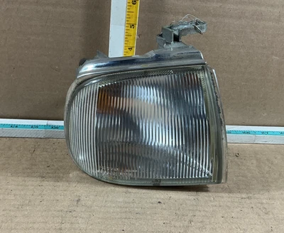 1990-1993 INFINITI Q45 Right Passenger Side Corner/Park Turn Signal Light - Image 1 of 4