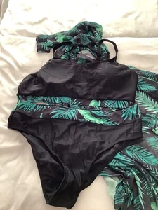 Size 18 3-piece bikini & cover up black/green BNWOT - Picture 1 of 5