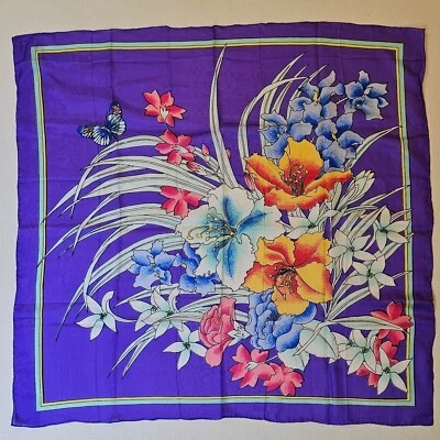 Bufanda de seda de colección bordes enrollados a mano 34" x 31,5" púrpura vibrante, azul, rojo, amarillo Foto 1 de 4