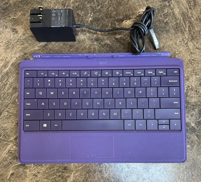 Microsoft Surface Pro 3 Cubierta Púrpura Teclado Magnético y Superficie Acorde de Alimentación Foto 1 de 4