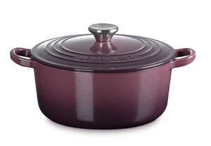Le Creuset Cocotte Round Dutch Oven 22cm Fig Enamelled Cast Iron Silver Knob - Picture 1 of 12