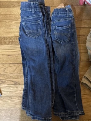 7 pares de pantalones 4t para niños Foto 1 de 2