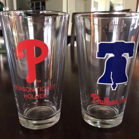 Philadelphia Phillies Pint Glasses - Set Of Two - Brand New - MLB Cover