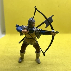 Papo 2003 Archer Medieval Knight 4" Figure Bow & Arrow Hunter Blue Arrows - Picture 1 of 5