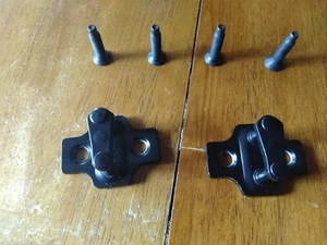 1997-2004; C5; Door Latch Striker; USED Corvette - Bild 1 von 4