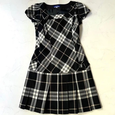 Vestido Burberry Blue Label Nova Check con cinturón y pliegues de cuero talla 36 usado Foto 1 de 4