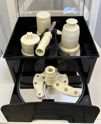 Cuisinart FP-16/14BKSC Food Processor Blades Set w/Case - EUC Complete - Image 1 of 4