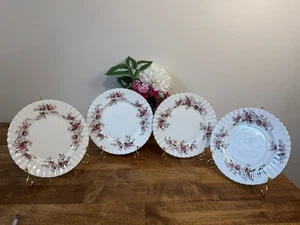Royal Albert Lavender Rose Luncheon Plates Set of 4 Vintage Bone China Floral - Picture 1 of 4