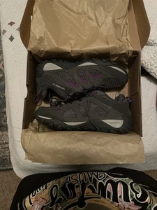 Merrell Yokota 2 Wander-Sneaker Schuhe J85904 grau/lila Damengröße US 8,5 - Bild 1 von 5