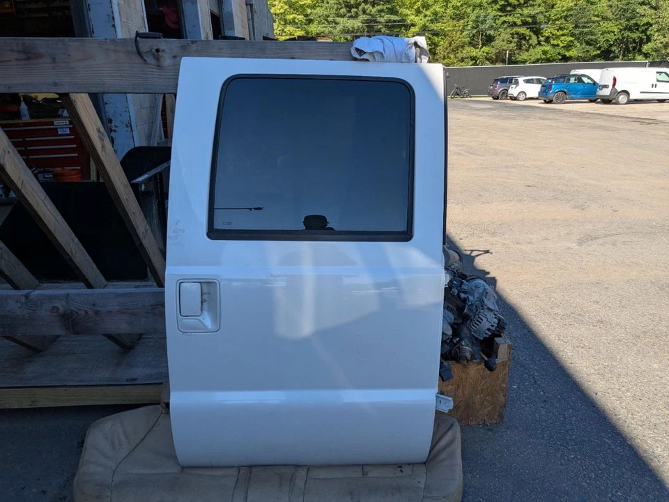 (LOCAL PICKUP ONLY) Passenger Rear Side Door Crew Cab Fits 13-16 FORD F250SD PIC Foto 1 de 4
