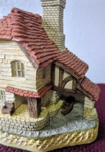 David Winter Cottages The Boat House British Traditions in Original Box with COA - Picture 1 of 8