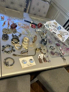 Jewelry lot wearable ind. wrapped, lg variety, sets, neck/brac/er exc cond (G39) - Picture 1 of 24