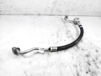 Tubo de manguera de líquido de descarga de aire acondicionado Toyota Sienna 2021-2023 88711-0E160 Foto 1 de 4