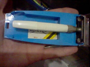 MAQUINILLA AFEITAR GILLETTE SLIM TWIST ORIGINAL ESTVCHE VSADO - Imagen 1 de 6
