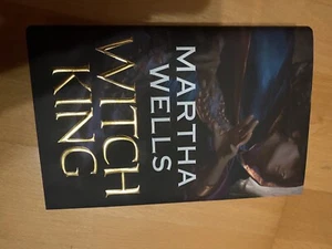 illumicrate may 2023 Signed And Special Edition Martha Wells Witch King - Bild 1 von 7