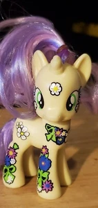 2010 SUNSHINE PETALS My Little Pony Hasbro C-029A Approx. 3" #100 RARE - Picture 1 of 16