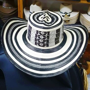 Sombrero Colombiano Sinuano Vueltiao 19 Vueltas Hecho por Indígenas Colombianos - Imagen 1 de 9