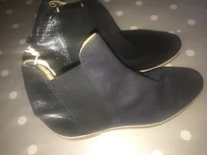 JOULES Chelsea Boots Black Suede with Sparkly Backs Sz 5 RRP£89.95 FreeUKP&P - Picture 1 of 3