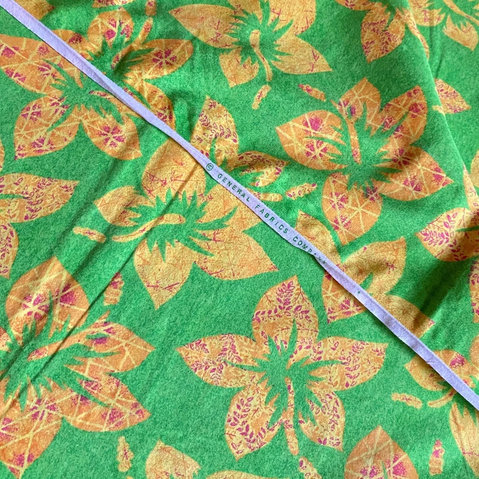 1.4 YD Vintage Hibiscus Floral Fabric Bright Green Quilting Cotton - Image 1 of 4