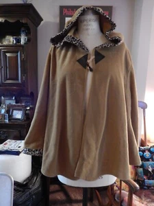 VTG Beige Tan Hooded Fleece Cape Poncho Shrug Leopard Trim One Size Open Front - Picture 1 of 22