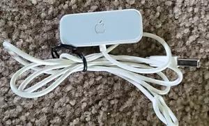 Genuine Apple USB Dock Cradle Power Charger For iPod Shuffle 2nd Generation - Picture 1 of 2