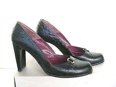 CARVELA Ostrich Black Leather high heeled smart shoes size 39 cost over £100 - Image 1 of 4