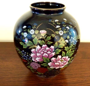 Vintage Japanese IMPERIAL KUTANI Ginger Jar / Vase - Large Sz - 8" Tall - Glossy - Picture 1 of 8