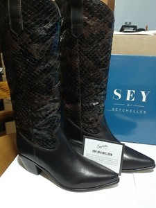 seychelles exit tall boot