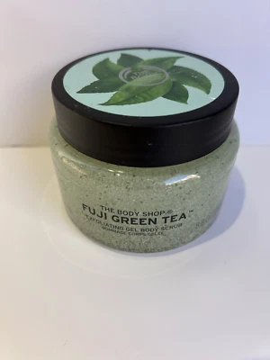 Body Shop Fuji Green Tea Body Scrub 250ml Exfoliating Gel New - Image 1 of 4