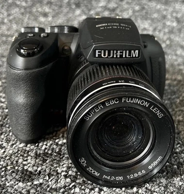 Fujifilm FinePix HS Series HS20EXR 16.0MP Digital Camera - Black Spares / Repair - Image 1 of 4