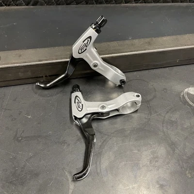 Palancas de freno Silver Avid barra plana MTB - Usadas Foto 1 de 4