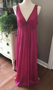 Vintage Miss Elaine Long Sexy Gown Size Large Cranberry Sexy Lace - Picture 1 of 10