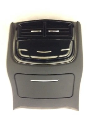 CTS 2014-2019 jet black end cap w/ rear controls. For tail of center console Foto 1 de 4