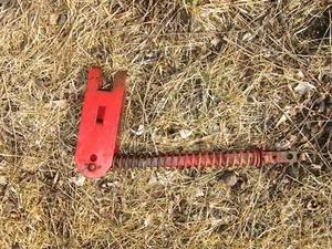 MASSEY FERGUSON TALADRO DE GRANO ABRIDOR DE DOBLE DISCO PRESIÓN VARILLA DE RESORTE Y BRAZO MF - Imagen 1 de 2