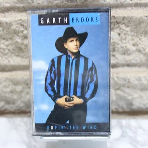 Garth Brooks Ropin' The Wind Cassette Album Tape Country - Picture 1 of 3