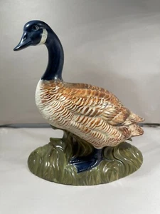 Canadian Goose Vintage 1989 Atlantic Hand Painted Ceramic Figurine Numbered - Picture 1 of 6