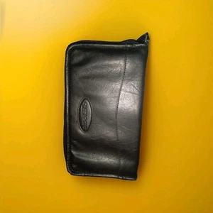 Case Logic 48 CD DVD Organizer Carrying Case Zipper Storage Faux Leather - Picture 1 of 7