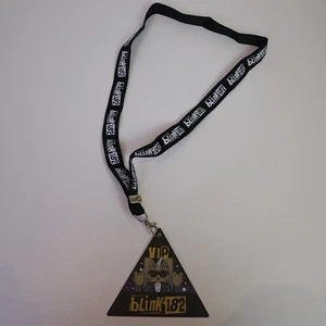 Blink-182 VIP Tour Lanyard Banda Oficial Mercancía Insignia Coleccionable con Pin - Imagen 1 de 6