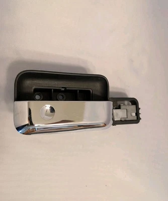 Manija de puerta interior cromada Frt pasajero derecho se adapta a 04 08 Ford F150 06 08 Mark LT Foto 1 de 4