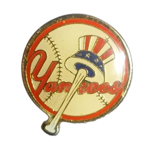 VTG MLB New York Yankees Baseball Lapel Pin 1985 Sports Fan Memorabilia - Picture 1 of 4