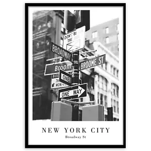 Gerahmtes Bild Broadway Street I Schwarzweiss Manhattan New York I 50 x 70 cm - Bild 1 von 3