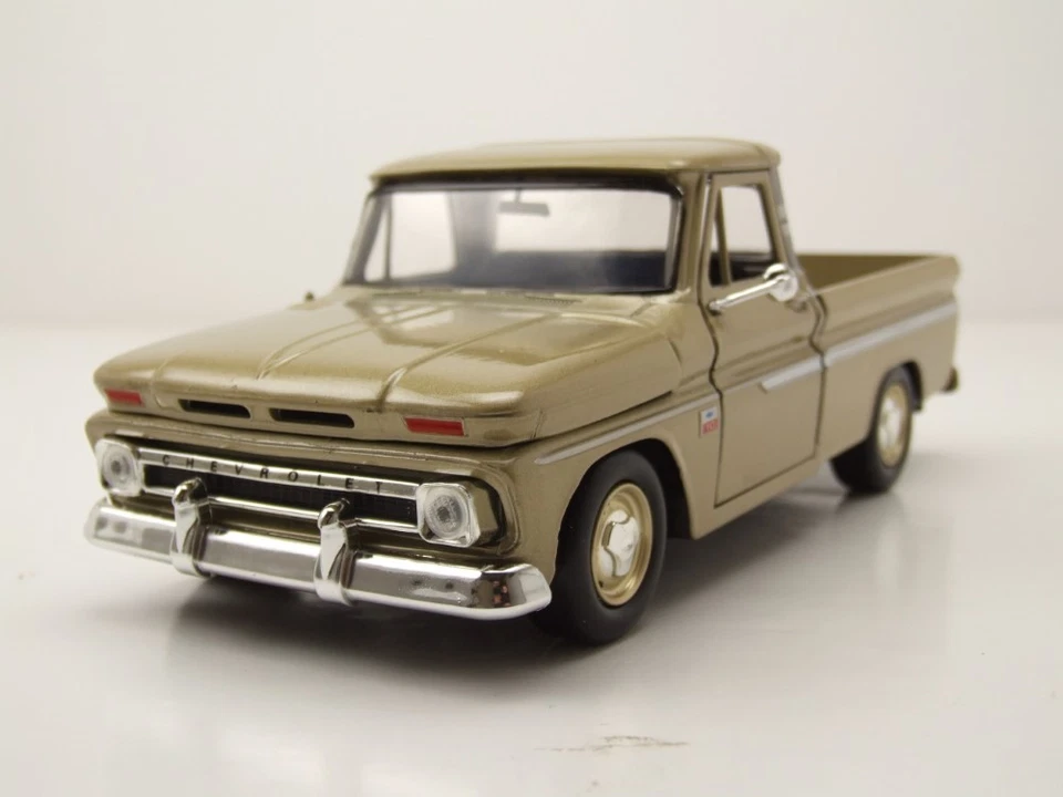 Chevrolet C-10 Fleetside Pick-Up 1966 Gold Modèle Auto 1:24 MotorMax - Photo 1/4