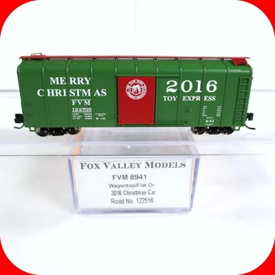 N Scale ***MERRY CHRISTMAS*** Wagon Top Box Car #122516, 2016 -- Fox Valley 8941 - Image 1 of 4