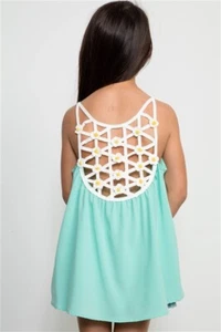 Girls Daisy Criss Cross Back Patch Top - Picture 1 of 6
